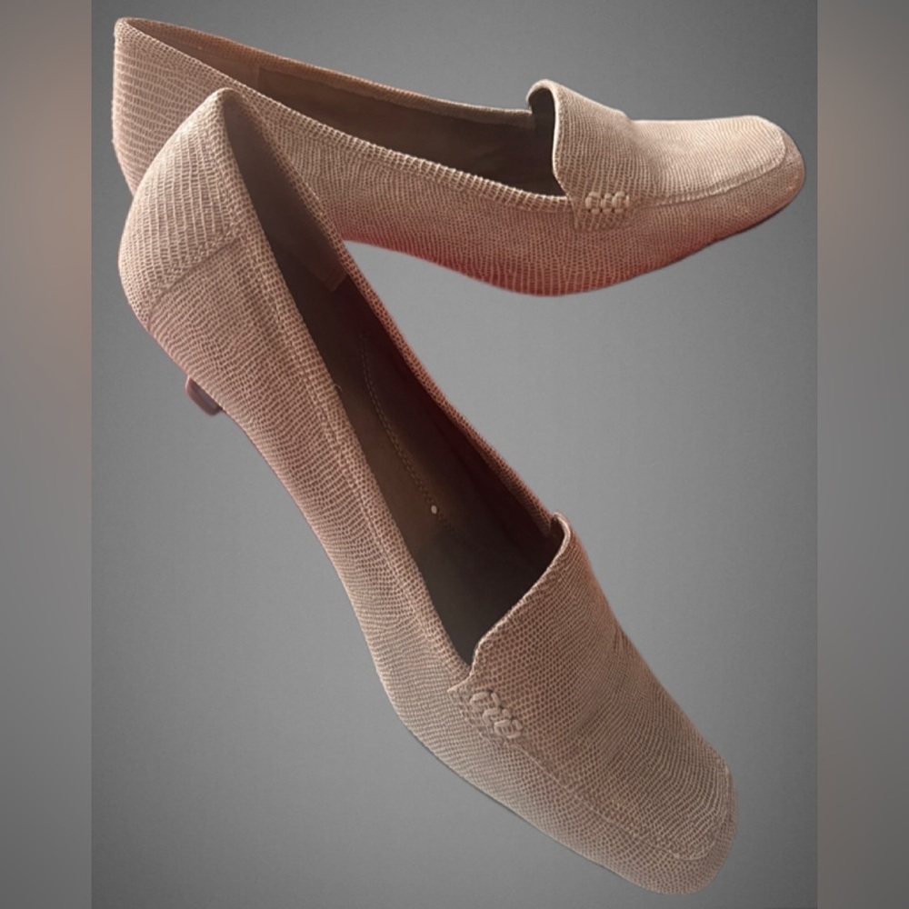 Aerosoles Magical Power tan  Leather Square Toe Low Heel Slip On Pumps Shoes 10